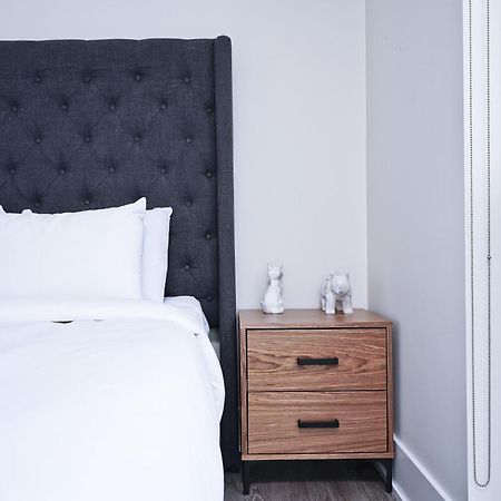 טורונטו The Atmosphere Boutique Suites מראה חיצוני תמונה