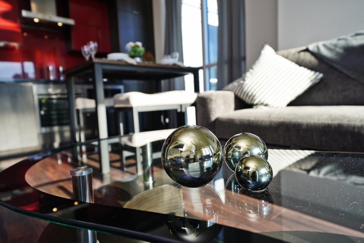 טורונטו The Atmosphere Boutique Suites מראה חיצוני תמונה