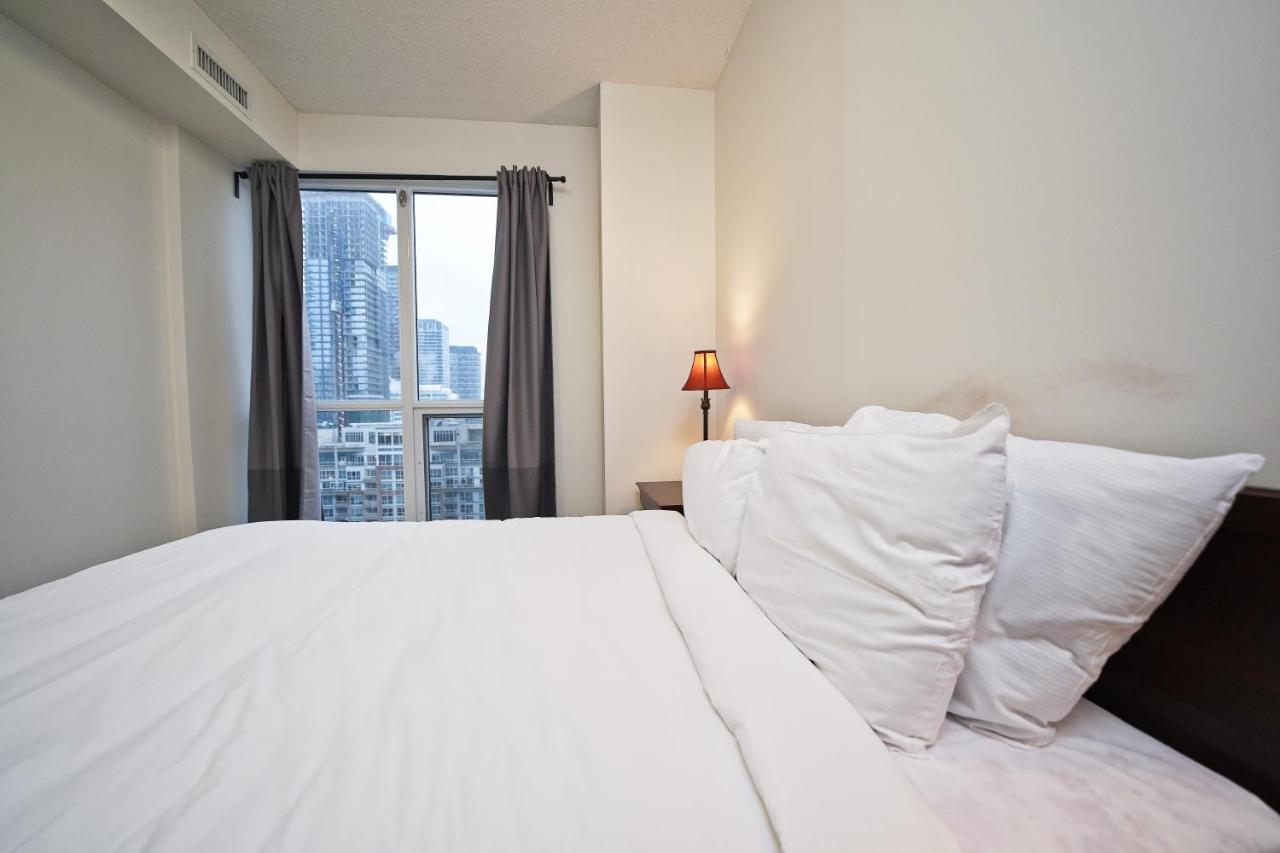 טורונטו The Atmosphere Boutique Suites מראה חיצוני תמונה
